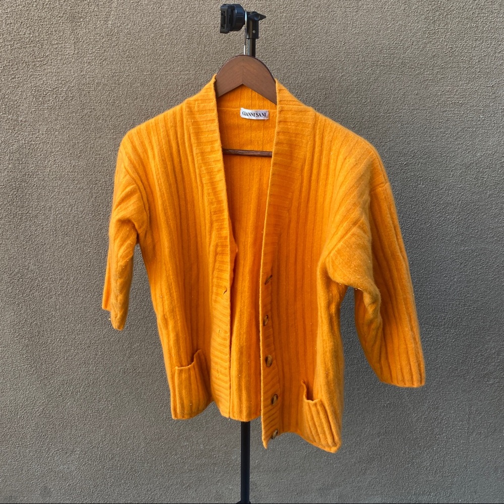 Cropped 3/4 sleeve button down cardigan